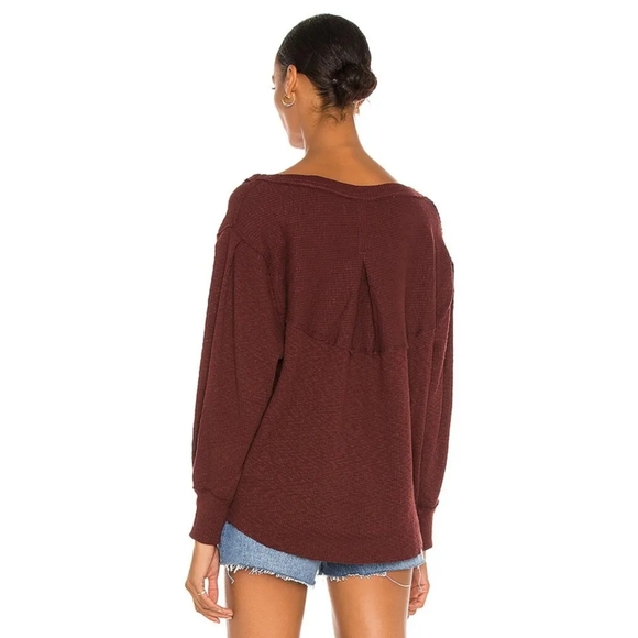 Unavailable. NWOT FREE PEOPLE OG Volume Sleeves Thermal Pullover in Cherry Cola - Picture 3 of 12